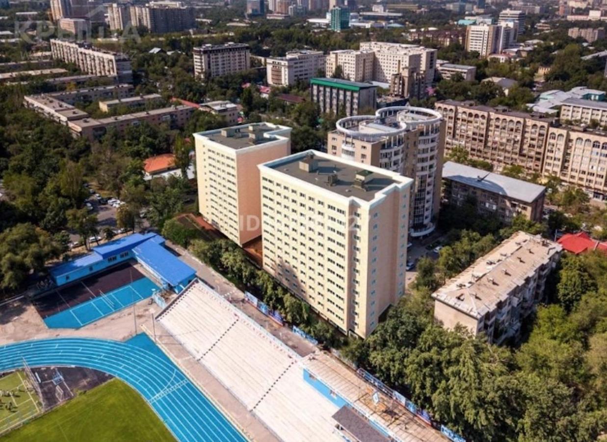 Adt Apartments Almaty Eksteriør bilde
